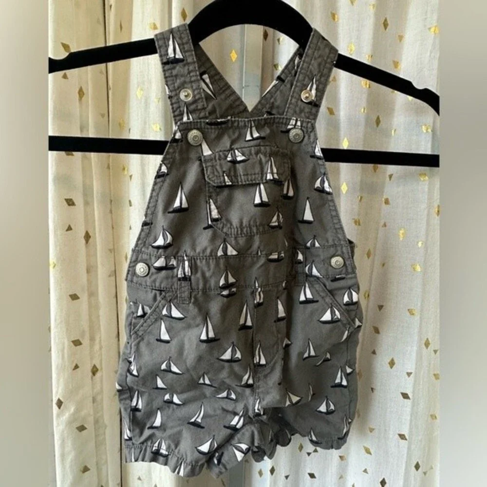 Gymboree Infant Boys 100% Cotton Nautical Grey Sailboats Overalls Size 6-12 Mo.